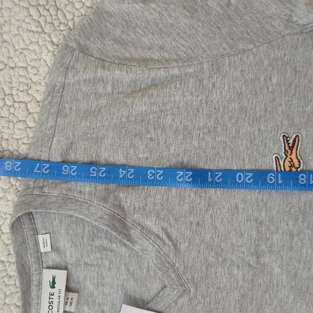 Lacoste new authentic V-Neck T-shirt - flaw - Picture 7 of 12